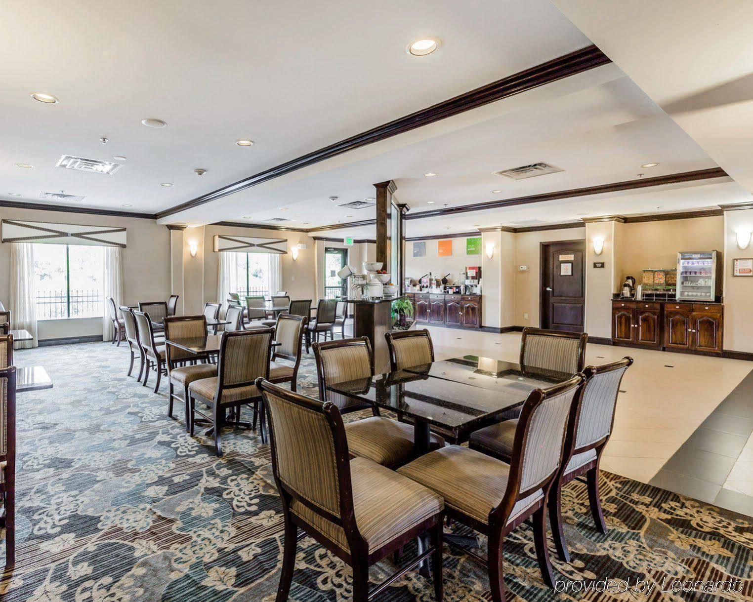 Comfort Suites Clinton Near Presbyterian College Exteriér fotografie